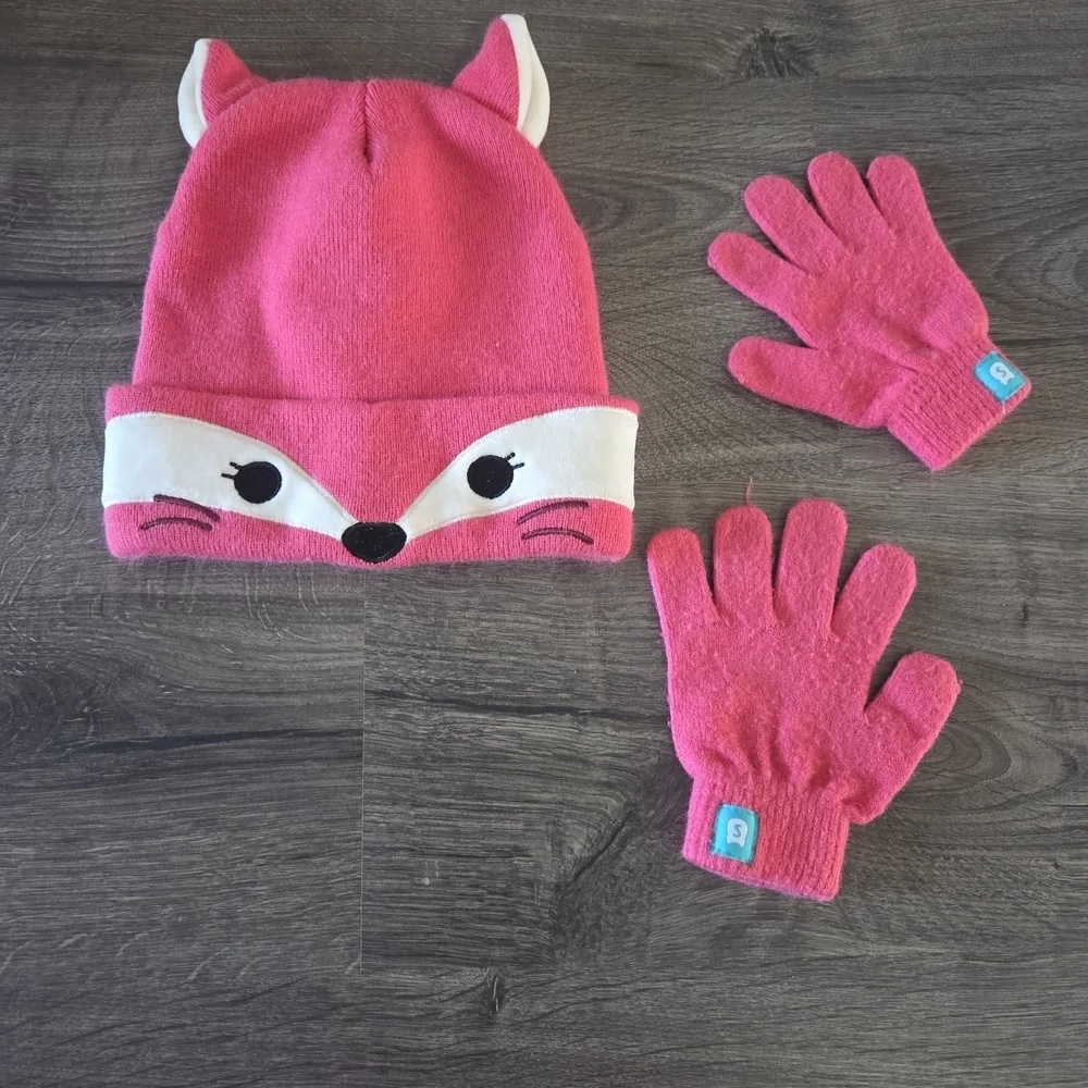 Squishmallows FiFi The Fox Hat & Gloves Set